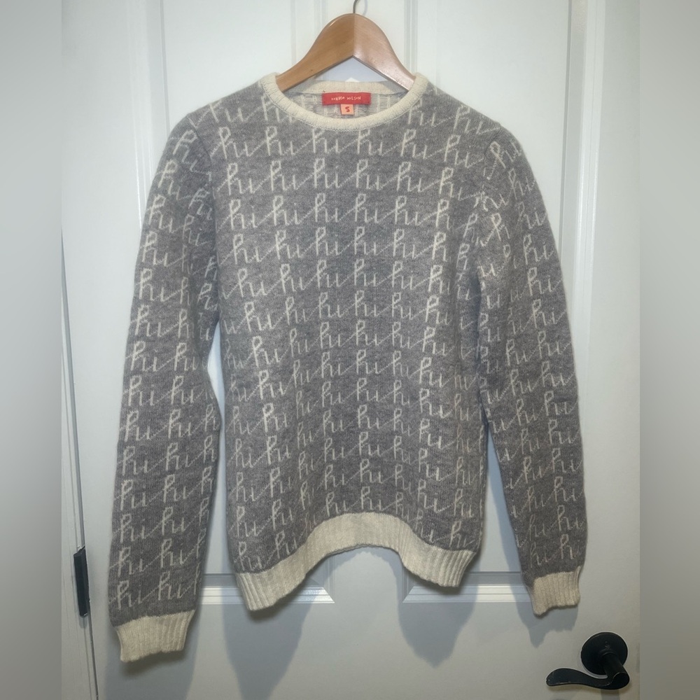 Donna Wilson Hi Bye 100% Lambwool Crewneck Sweater Size Small Color Grey Ivory